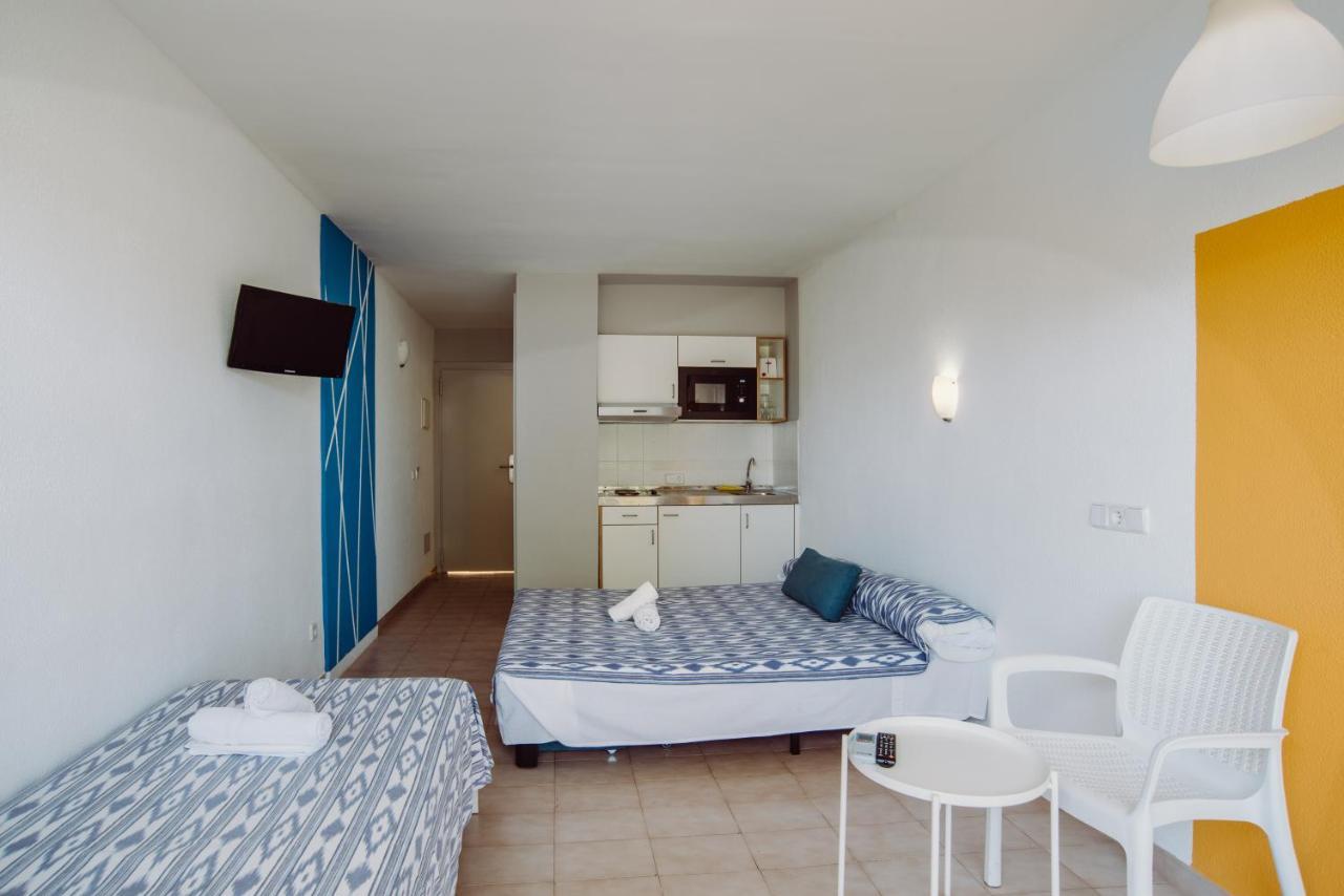 Alper Apartments Mallorca Palmanova Екстериор снимка