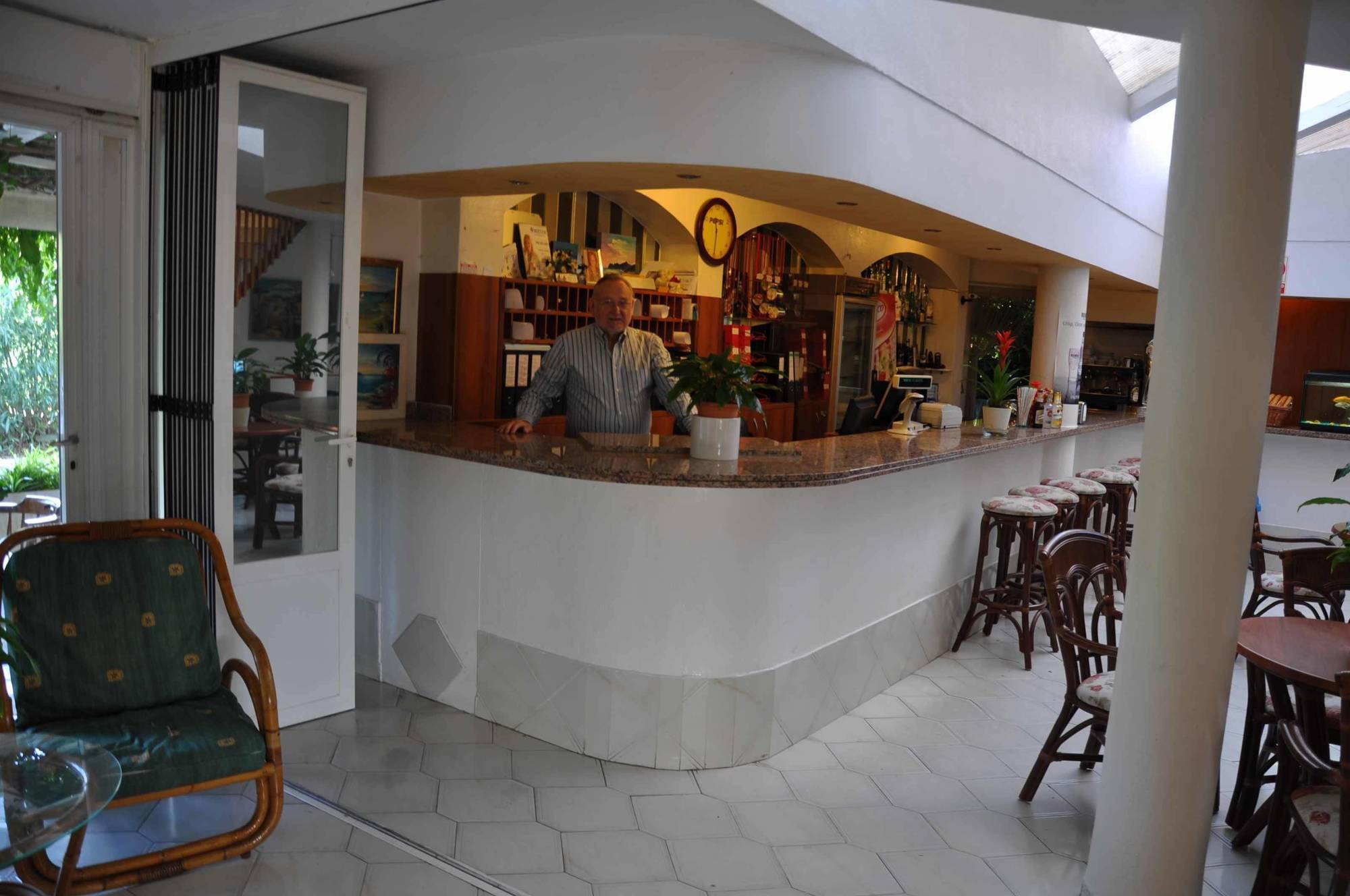 Alper Apartments Mallorca Palmanova Екстериор снимка